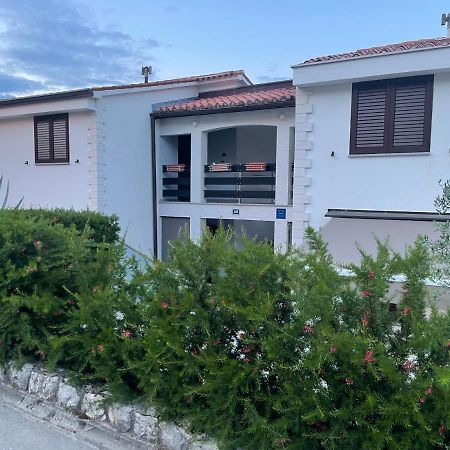 Residence4A-Appartamento Rosso Ravni Bagian luar foto