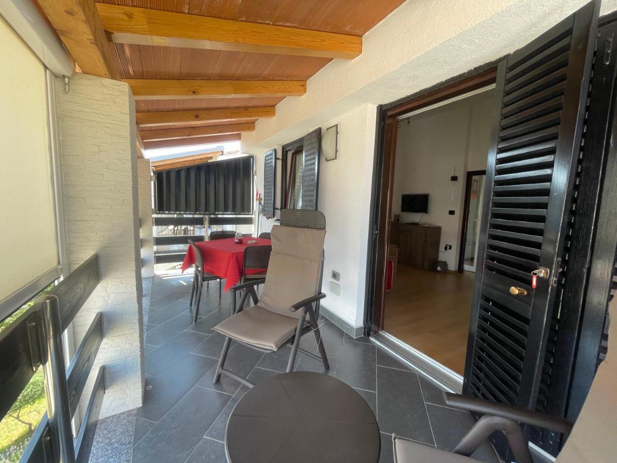 Residence4A-Appartamento Rosso Ravni Bagian luar foto